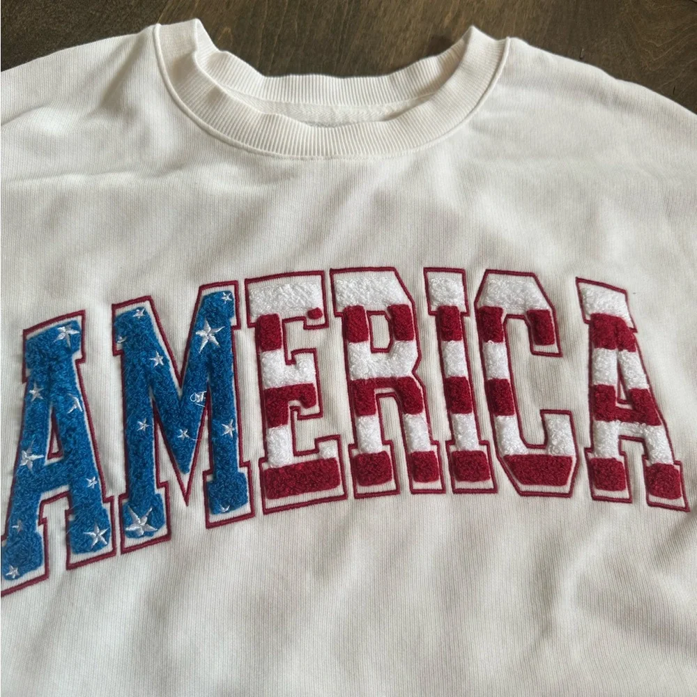 🇺🇸 Thread & Supply America Terry Letter Sweatshirt - Sz S - 4th of July Festive - Picture 2 of 4